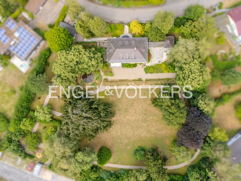 Großes Grundstück mit Bestandshaus in Schwenningen (3)