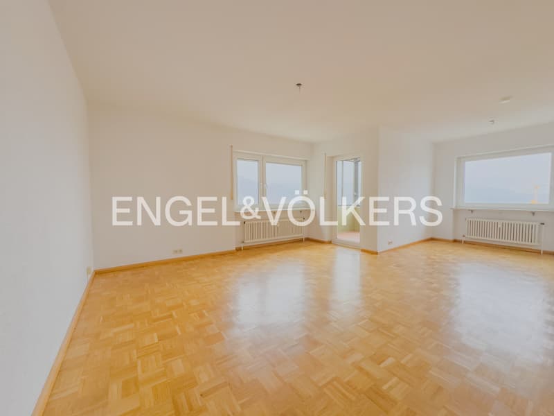 RESERVIERT: Großräumige Wohnung mit Rhein- und Weitblick (10)