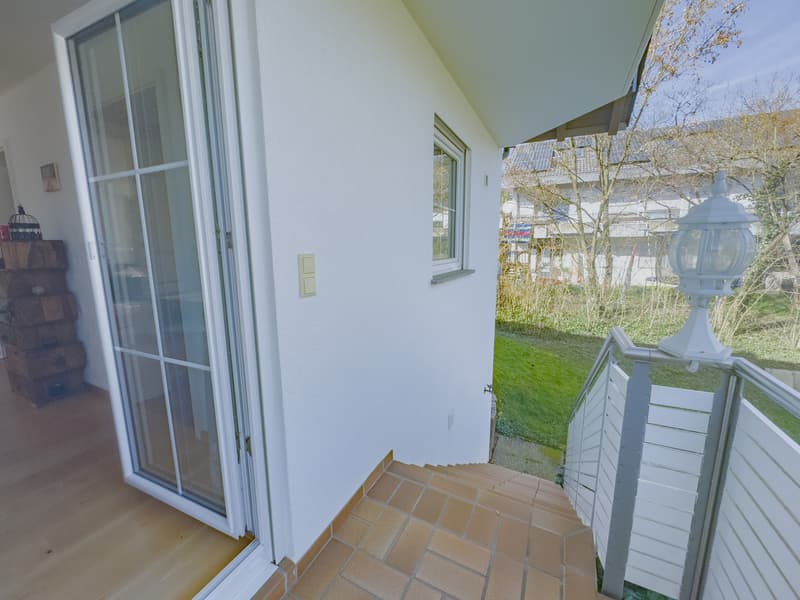 Hochwertige Maisonette-Wohnung mit Gartenanteil und Bachlauf in ruhige (8)