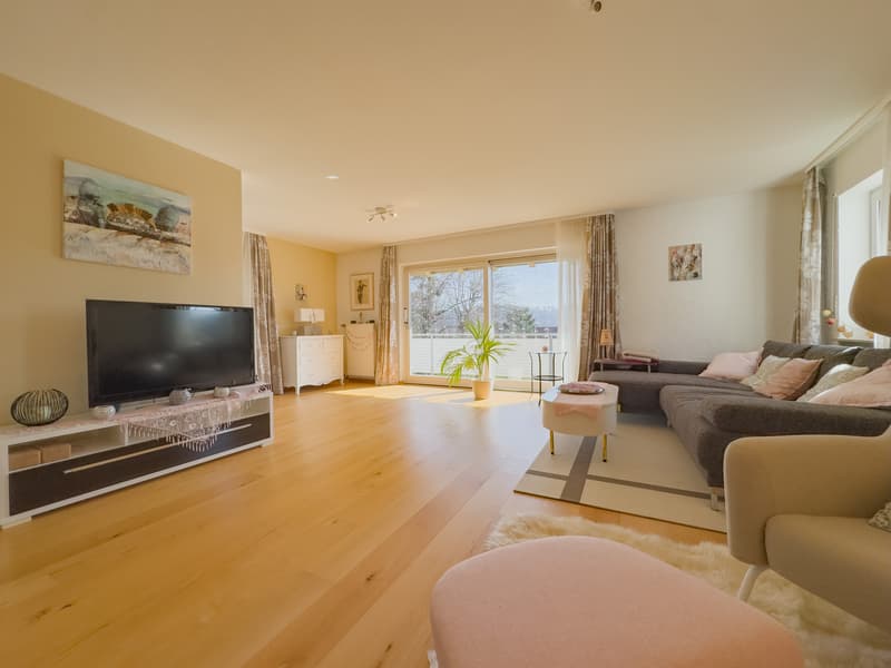 Hochwertige Maisonette-Wohnung mit Gartenanteil und Bachlauf in ruhige (6)