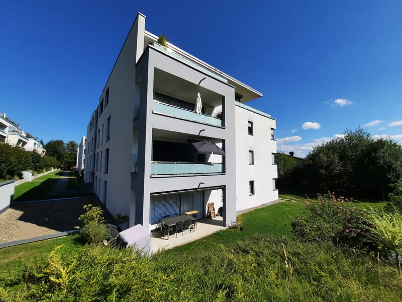 Appartement avec usufruit : Appartement élégant avec balcon, ascenseur et deux (1)