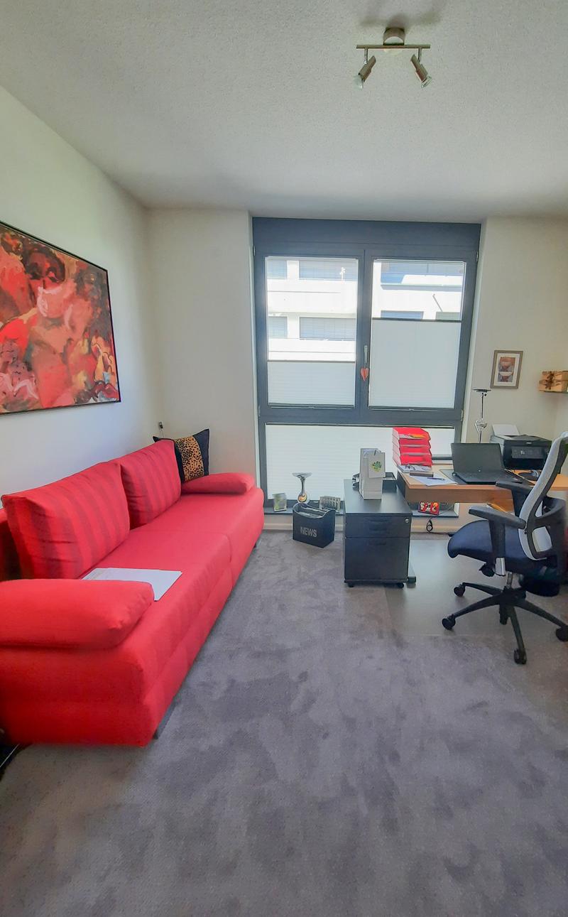 Appartement avec usufruit : Appartement élégant avec balcon, ascenseur et deux (6)