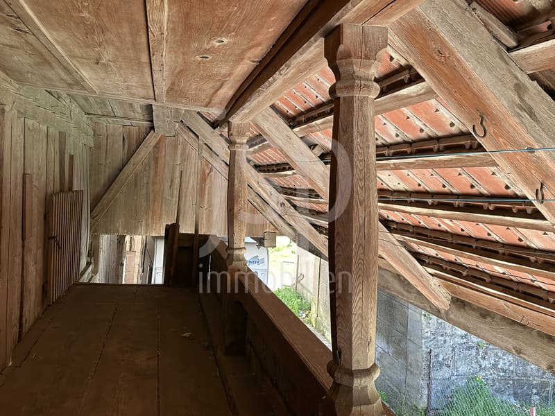 Die letzte Wohnung! 3.5 (4.5) Zimmer Wohnung mit attraktiver Galerie (5)