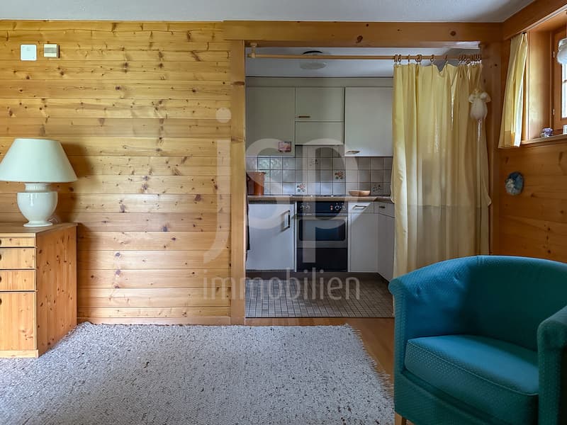Stilvolles Simmentaler Haus mit unverbaubarem Ausblick am Bach (9)