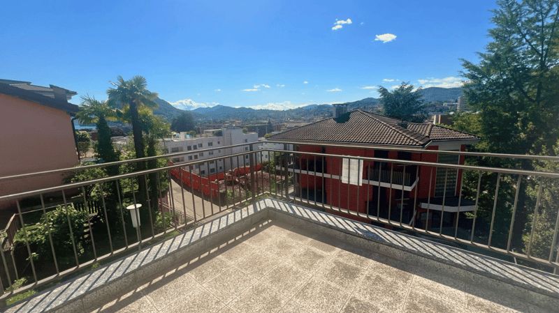 Viganello: 2,5 locali con balcone e vicino a tutti i servizi. (8)