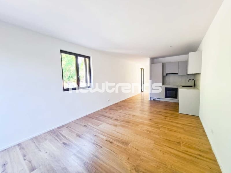 Pura-Caslano: affittasi nuovo 2.5 locali con giardino e patio (4)