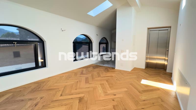 Opena space + lift
