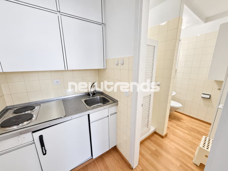Cucinino ed accesso al bagno