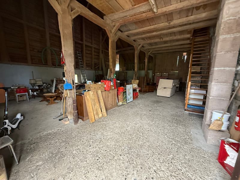 A 5 minutes de Payerne! A vendre ferme avec possibilité de créer plusieurs appartements (7)