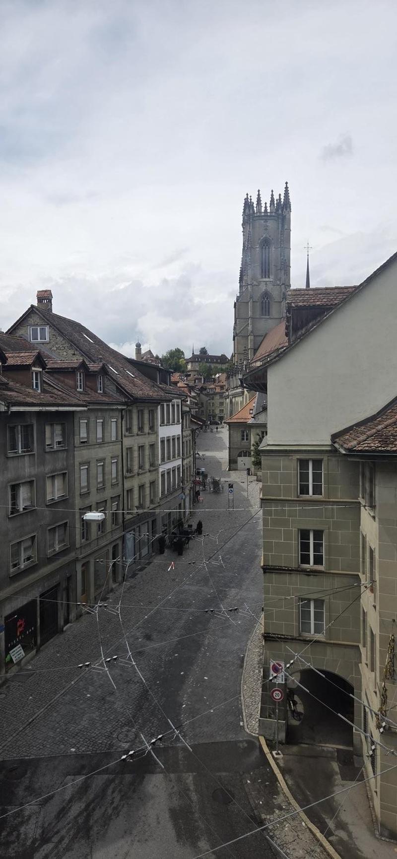 Zähringen 1 - local au 3ème - photo.7pdf