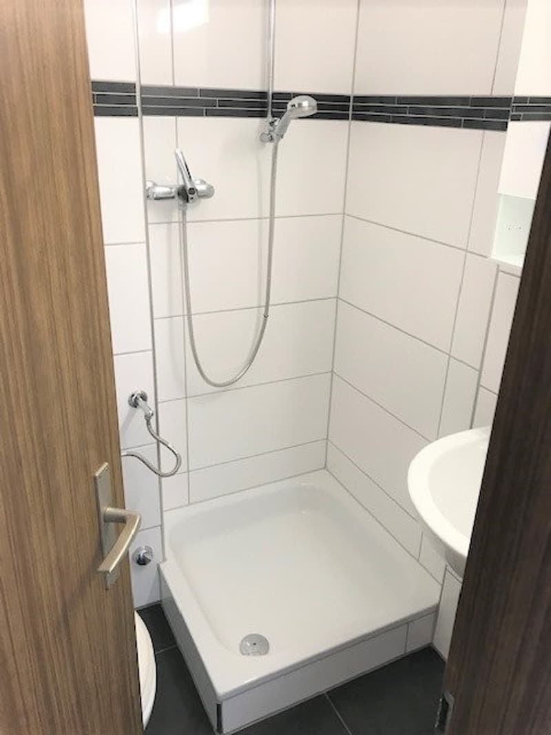 Bad mit Dusche