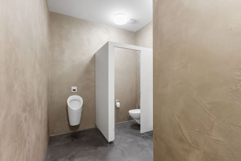 Espaces commerciaux flexibles avec stockage, bureaux et salles d'exposition à Ittigen près de Berne (8)