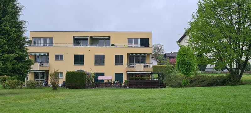 22490.Centre 52