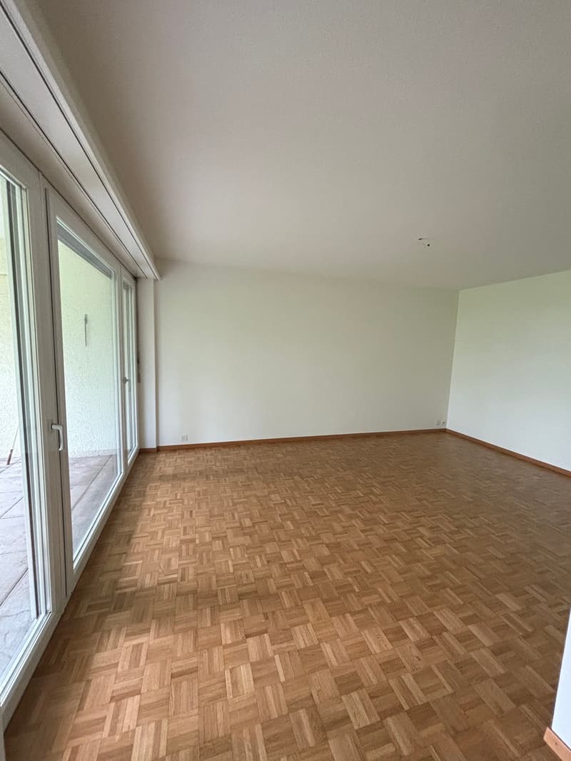 2.5-Zimmerwohnung an ruhiger Lage im Zollikerberg (3)