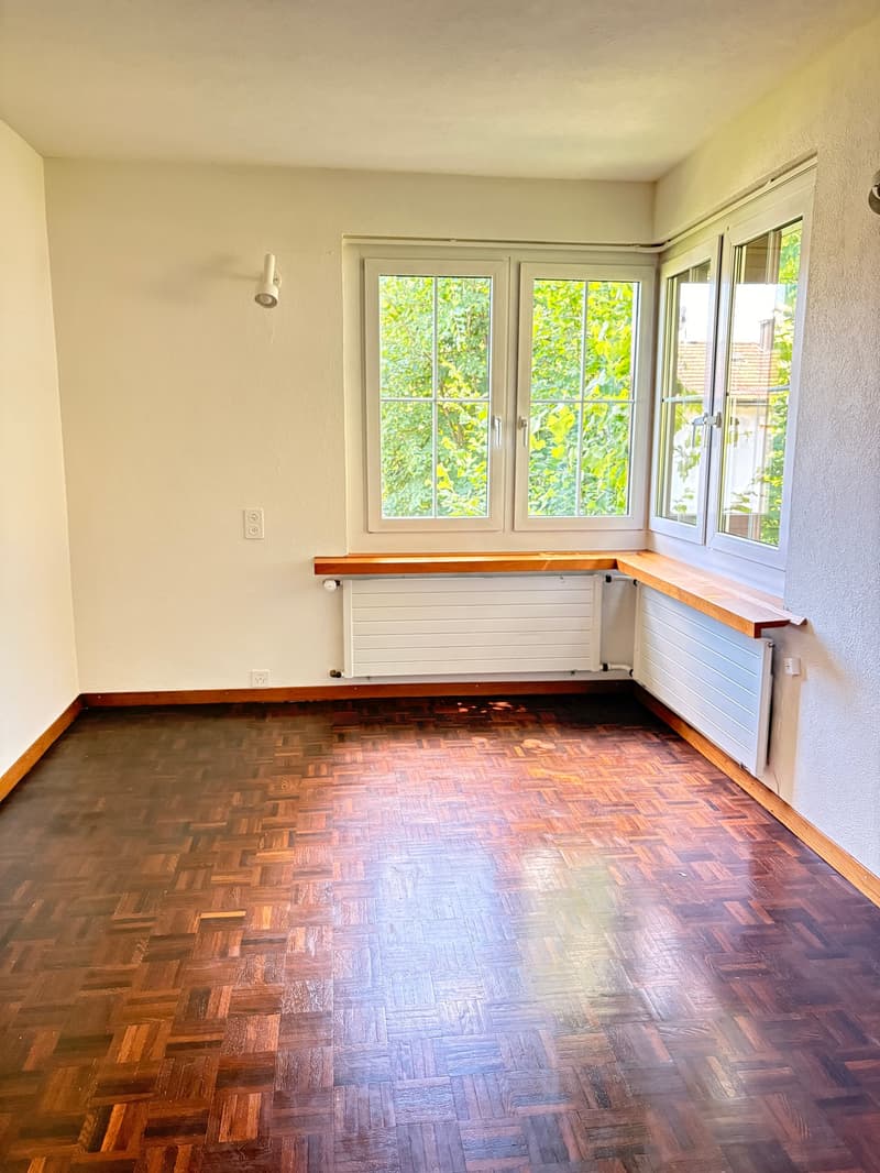 Charmantes 5.5-Zimmer-Zweifamilienhaus mit Garten im beliebten Triemliquartier (6)