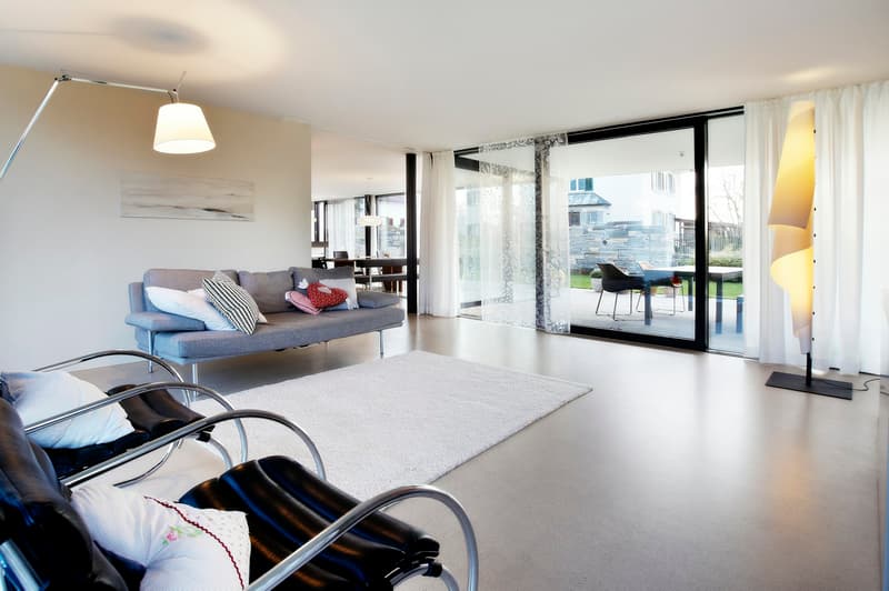 Exklusives 6½-Zimmer-Einfamilienhaus an ruhiger Lage mit grossem Garten (9)