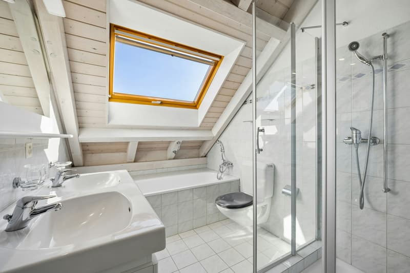 Wohnen mit Weitblick - charmante 5.5-Zimmer-Maisonettewohnung mit viel Platz (10)