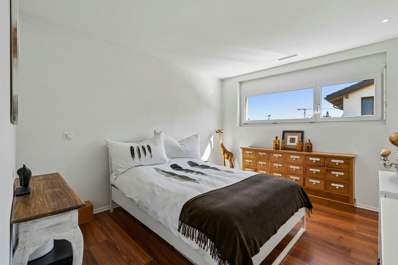 Loftartiges Wohnen mit grosser Terrasse und Raum für berufliche Perspektiven (4)