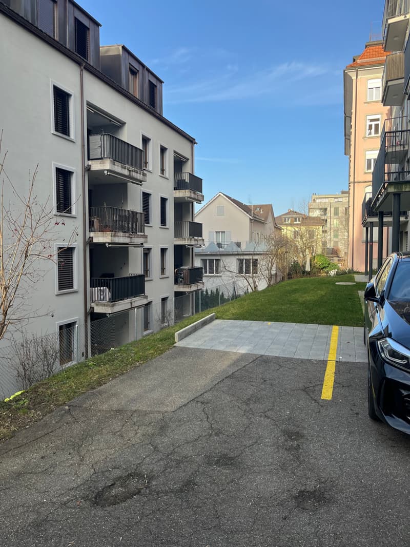 Parkplatz Nr. 1