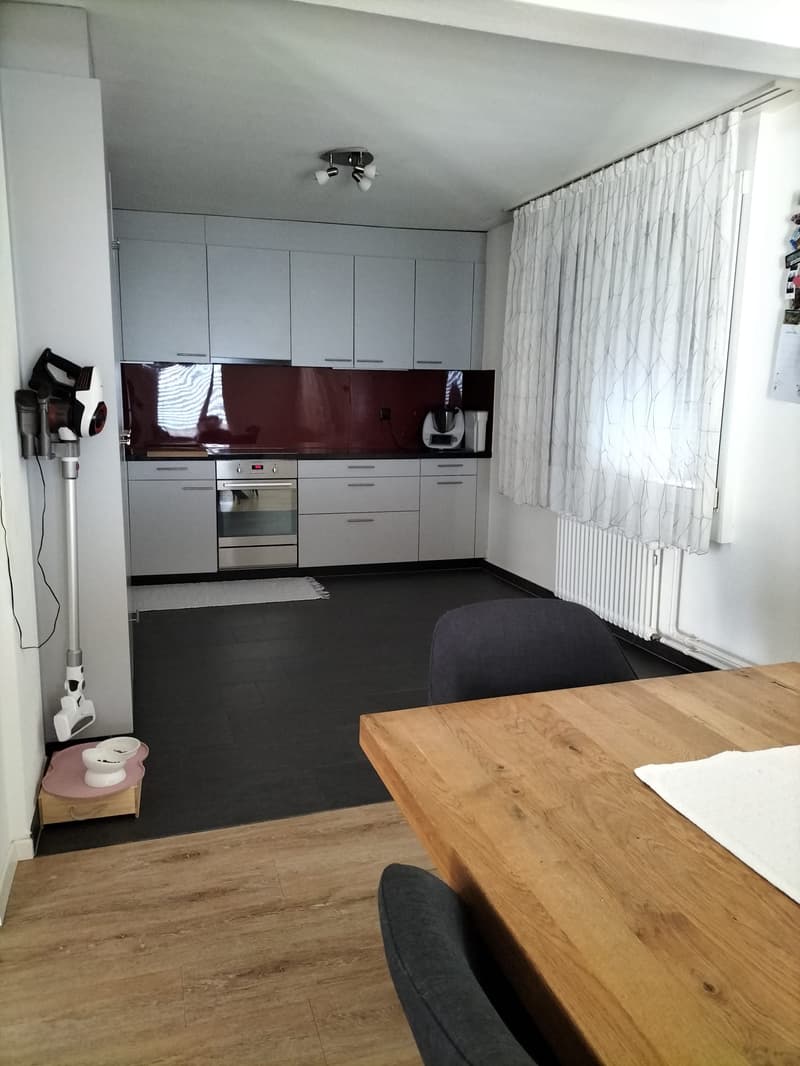 Charmante 4-Zimmer-Altbauwohnung  mit Seesicht (8)