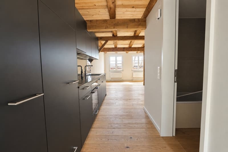 Stilvolle 2.5-Zimmer-Maisonette-Wohnung mit Gartensitzplatz (5)