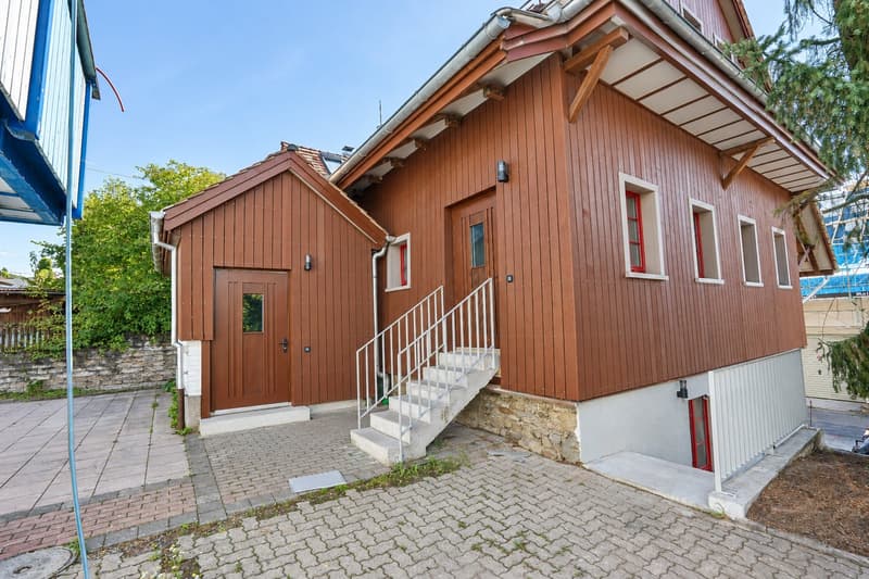 Stilvolle 2.5-Zimmer-Maisonette-Wohnung mit Gartensitzplatz (2)