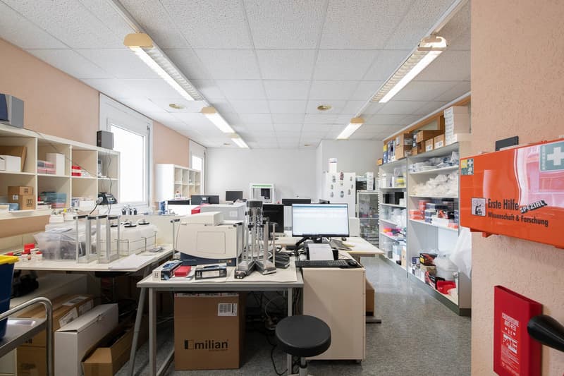 Magnifique locaux d'env. 290m2 au 2ème étage du CTN 16 (7)