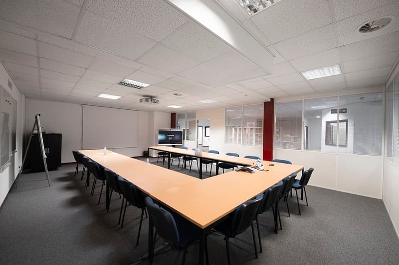 430m2 de bureaux au 3ème étage (avec terrasse) du CTN 12 à Plan-les-Ouates (8)