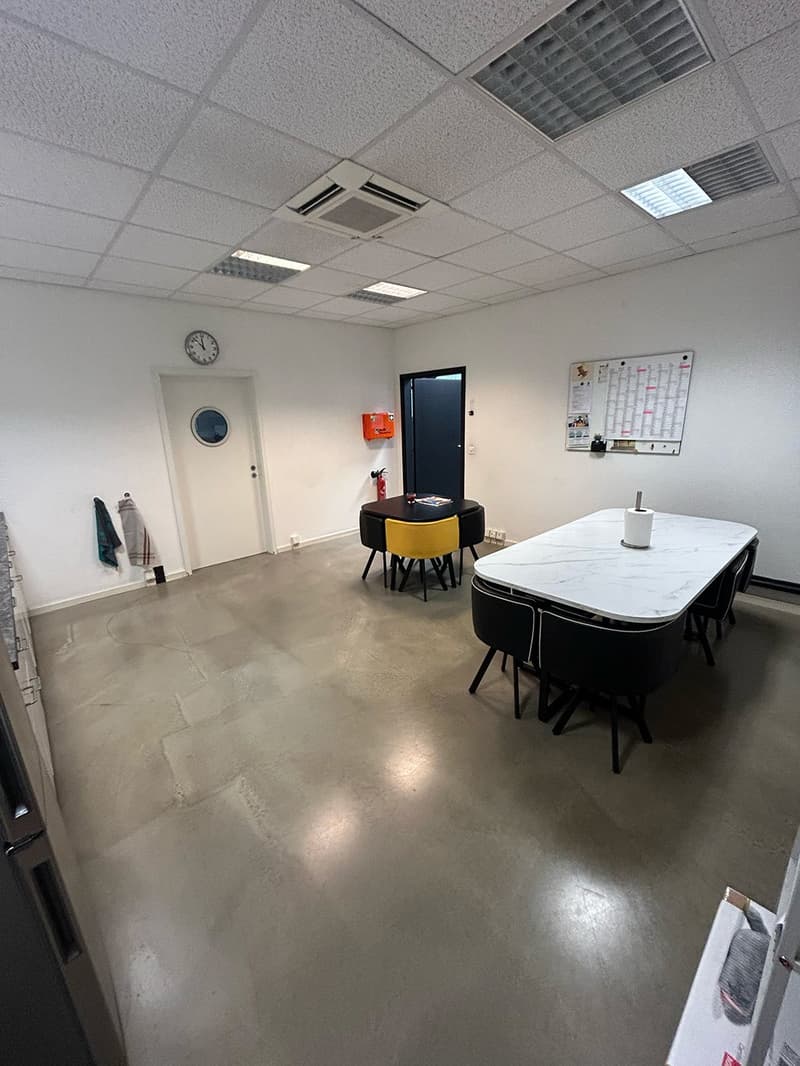 234m2 d'atelier au 1er étage du CTN 18 à Plan-les-Ouates. Entièrement rénové (8)