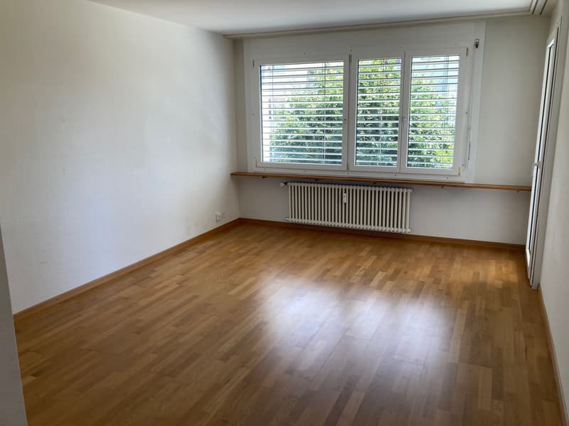 Helle 4.5-Zimmer-Wohnung mit Balkon in Langenthal – sofort verfügbar! (8)