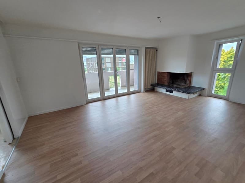 Charmante 4.5-Zimmer-Wohnung in Rohrbach – modern renoviert und sofort verfügbar (3)
