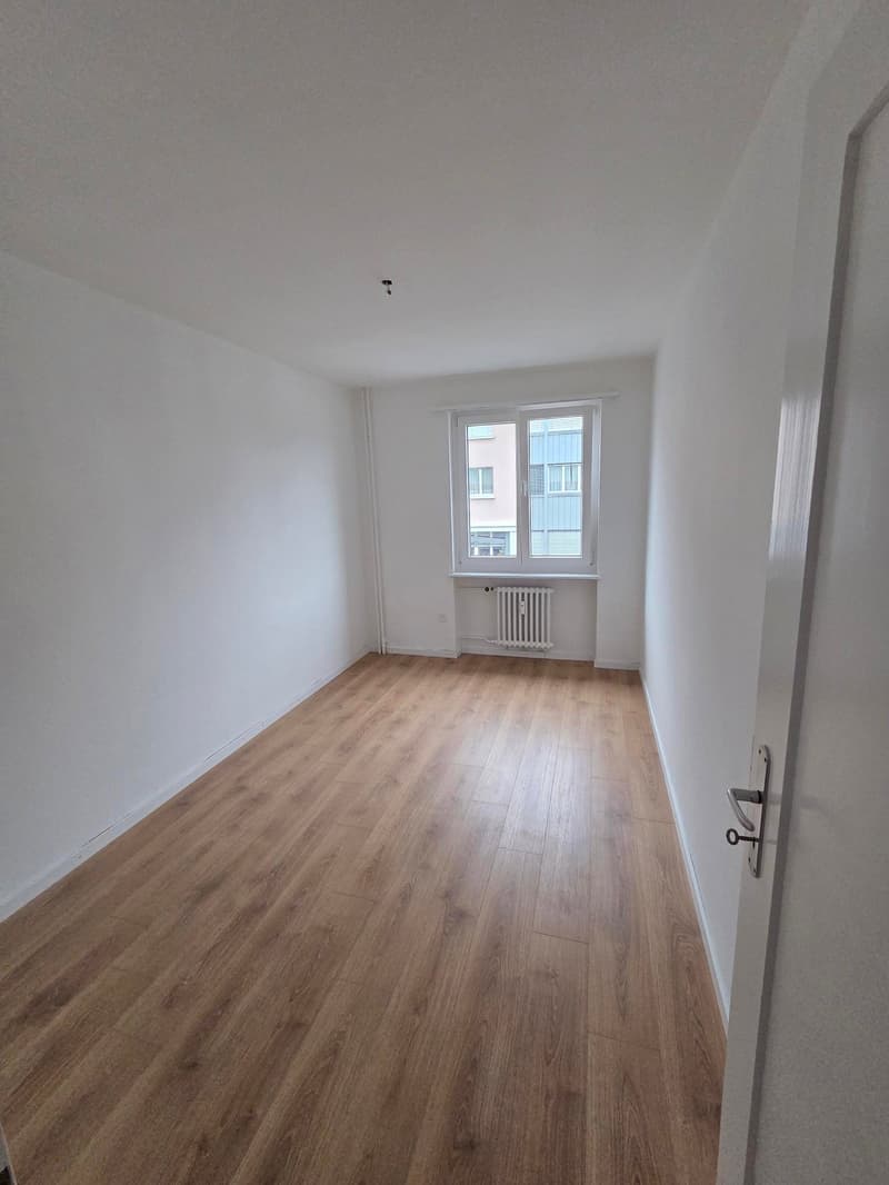 Helle 4-Zimmer-Wohnung an zentraler Lage in Amriswil – ab sofort verfügbar! (3)