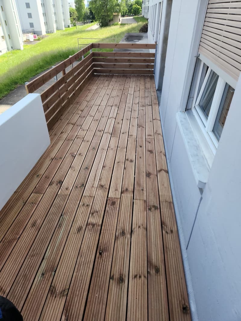 Jolie 2.5-pièce Apartement moderne avec balcon + entrée séparée (10)
