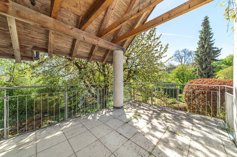 Wohnen mit viel Privatsphäre – Freistehendes 7-Zimmer-Einfamilienhaus mit grossem Garten (12)