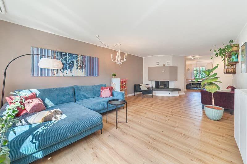 Ein Zuhause zum Verlieben –Stilvolle 4.5-Zimmer-Gartenwohnung in Dürnten (4)