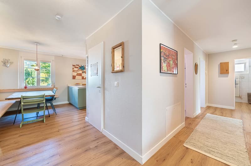 Ein Zuhause zum Verlieben –Stilvolle 4.5-Zimmer-Gartenwohnung in Dürnten (6)