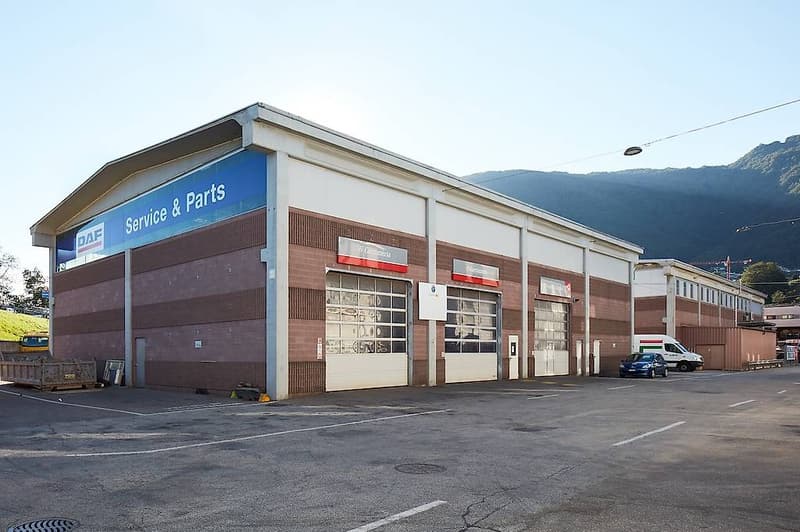 Spazio industriale /artigianale /magazzino 271 mq! (1)