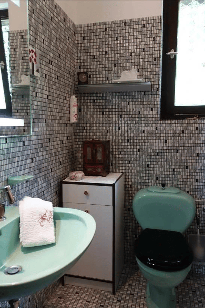 Bellissima villetta con piscina in zona Residenziale tranquilla e vista lago (4)