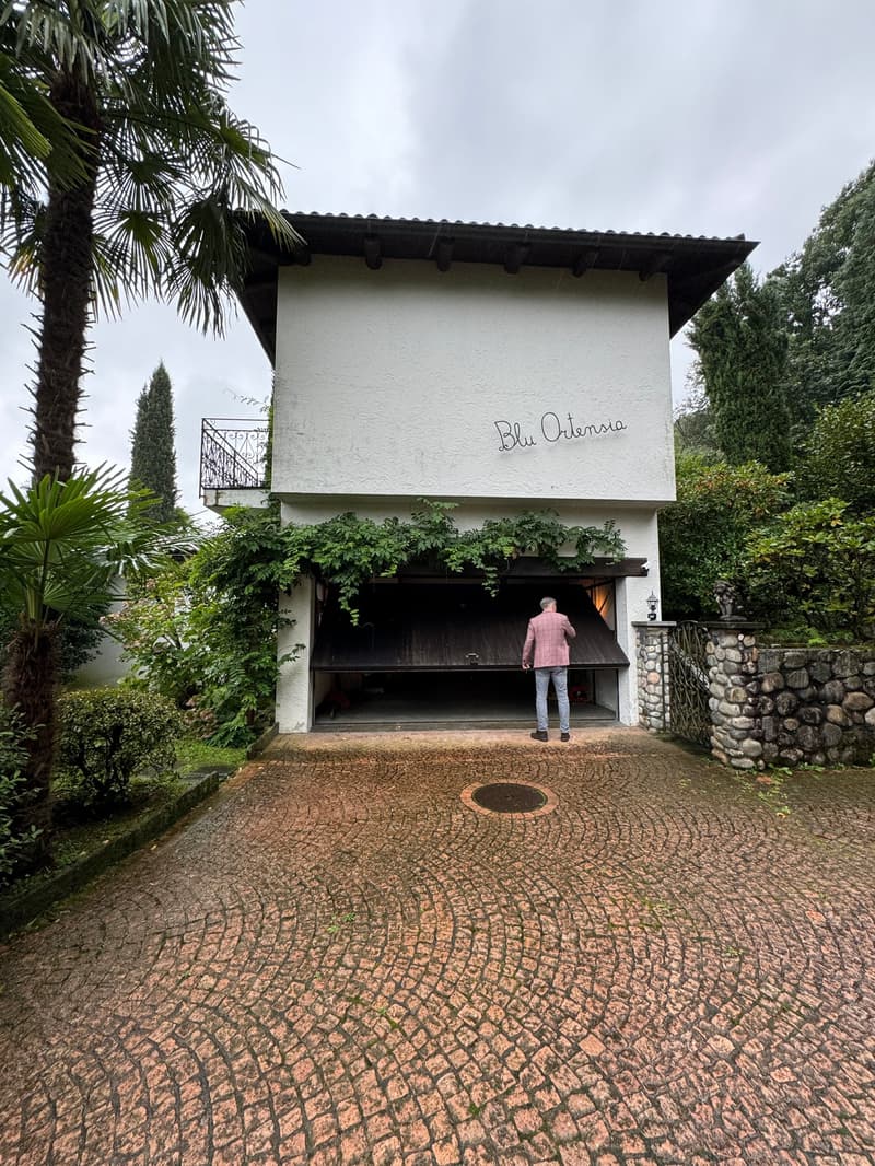 Bellissima villetta in zona tranquilla con vista lago (3)