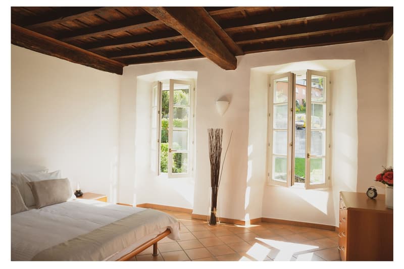 Bellissimo appartamento di 5.5 locali sito in una casa storica a Carabbia (4)