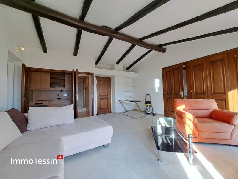Ihr privates Paradies mit Wald, Pool und unvergleichlichem Potenzial 7