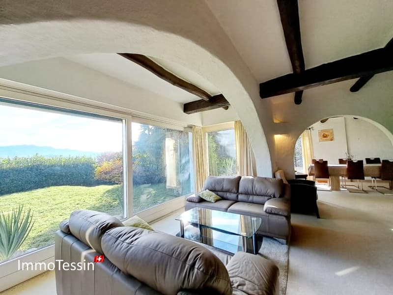 Ihr privates Paradies mit Wald, Pool und unvergleichlichem Potenzial 18