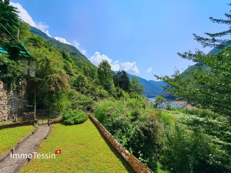 Ihr Traumhaus am Verzascasee Einzigartige Immobilie mit Riesigem Potenzial 12