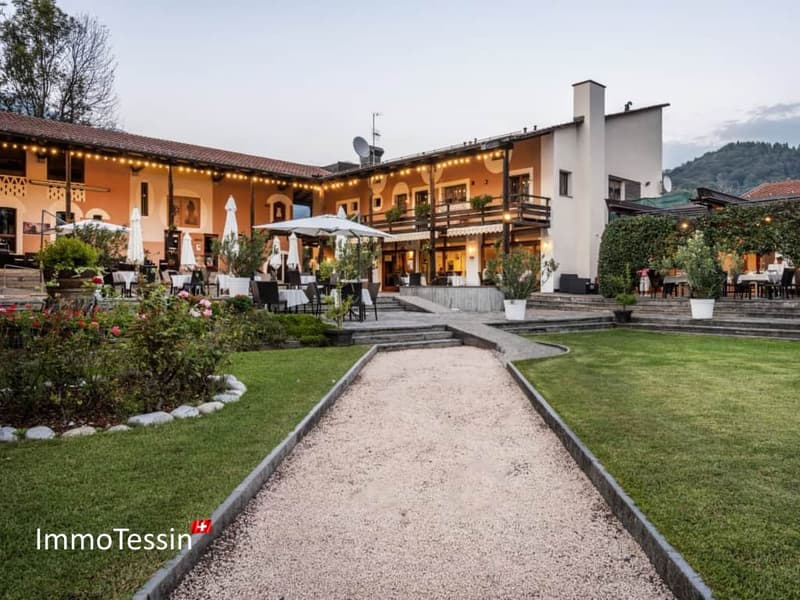 EINMALIGE GELEGENHEIT Hotel mit 33 Zimmer & Feriendorf mit 20 Bungalows auf 100000 m2 inmitten eines Naturparadieses 1