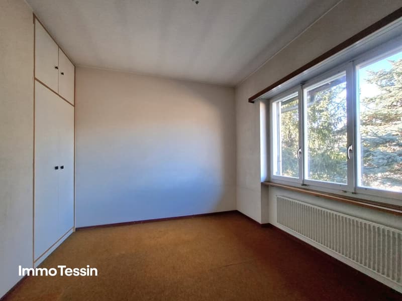 Exklusive Villa mit Bauland und traumhaftem Blick auf die drei Burgen von Bellinzona 16