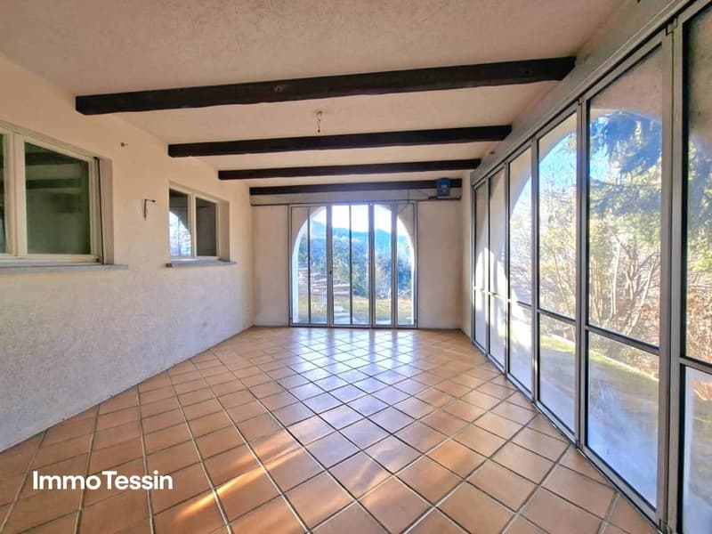Exklusive Villa mit Bauland und traumhaftem Blick auf die drei Burgen von Bellinzona 19