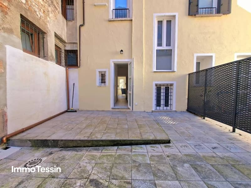Traumwohnung mit 40 m privatem Innenhof Top Lage direkt am Bahnhof 15
