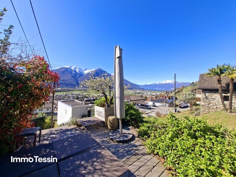 Architektur  Ästhetik  Design-Rustico mit Terrassen und Blick auf den Lago Maggiore 1