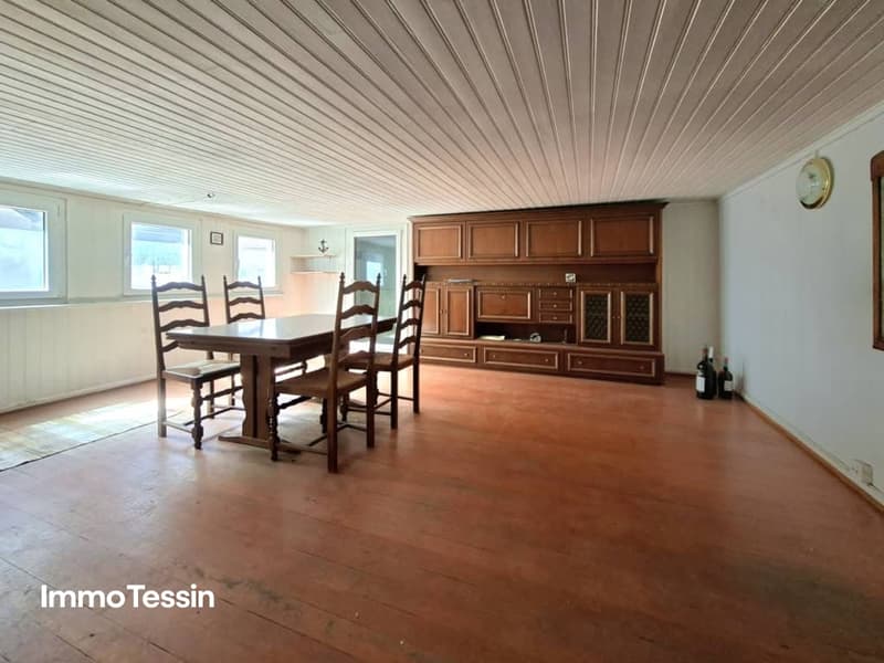 Typisches Haus im Leventina Stil in Ambrì-Piotta nahe Eisbahn mit Garten 10