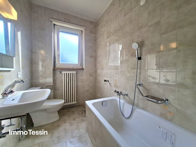 Ganze Etage mit großer Wohnung und unabhängiger Einliegerwohnung nahe am Fluss 8